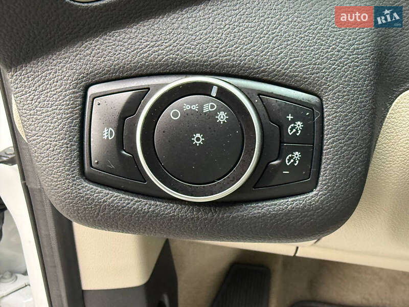 Позашляховик / Кросовер Ford Escape 2015 в Стрию фото 60 Позашляховик / Кросовер Ford Escape 2015 в Стрию