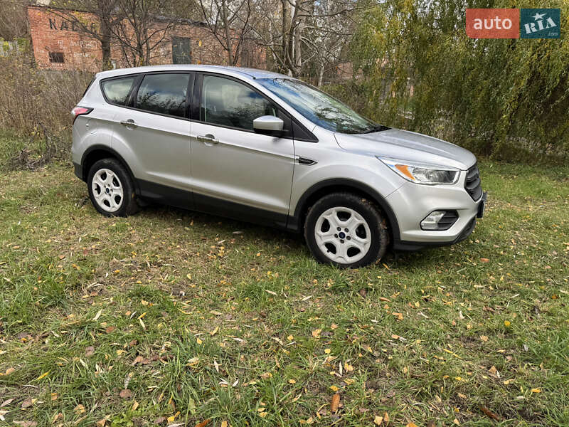 Внедорожник / Кроссовер Ford Escape 2017 в Белой Церкви