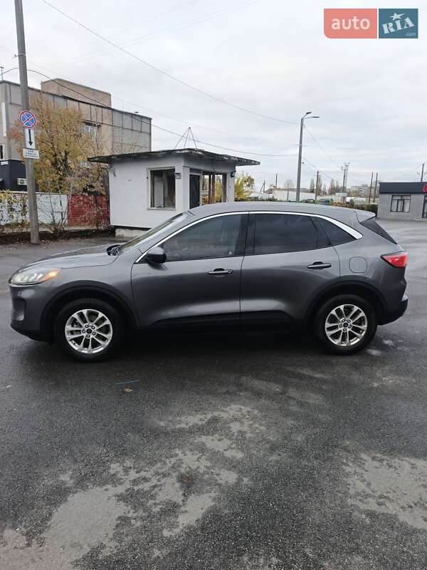 Позашляховик / Кросовер Ford Escape 2021 в Чернігові