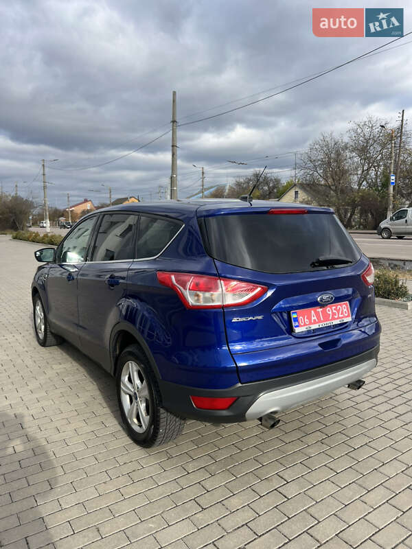 Позашляховик / Кросовер Ford Escape 2016 в Житомирі