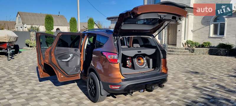 Внедорожник / Кроссовер Ford Escape 2016 в Гайвороне фото 5 Внедорожник / Кроссовер Ford Escape 2016 в Гайвороне