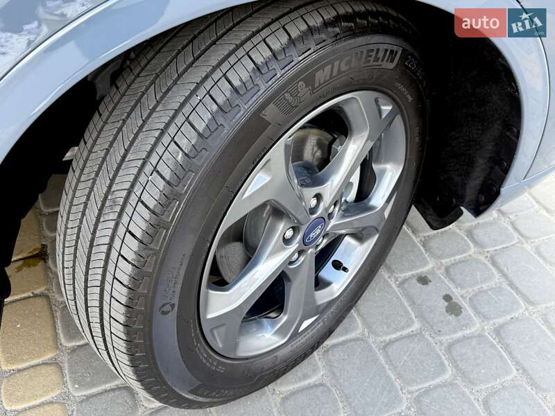 Внедорожник / Кроссовер Ford Escape 2024 в Виннице