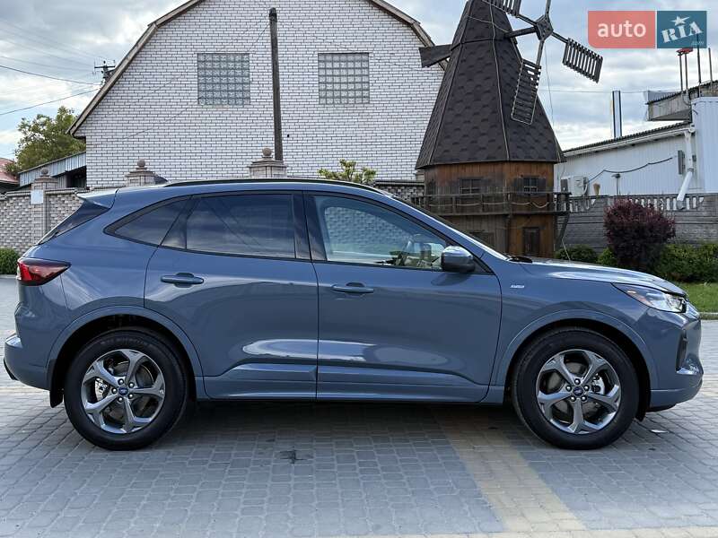 Внедорожник / Кроссовер Ford Escape 2024 в Виннице