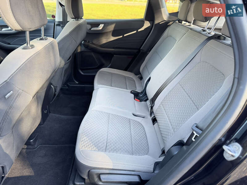 Внедорожник / Кроссовер Ford Escape 2021 в Ровно