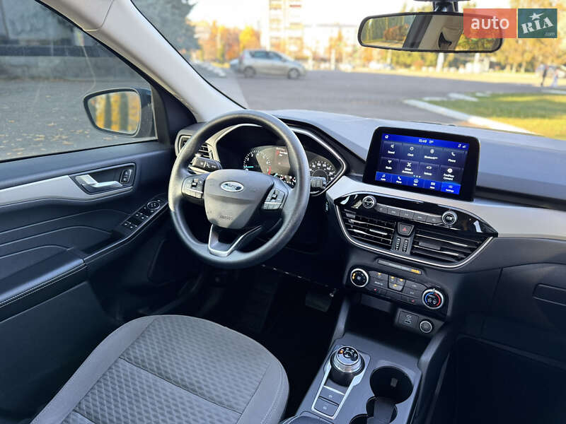 Внедорожник / Кроссовер Ford Escape 2021 в Ровно