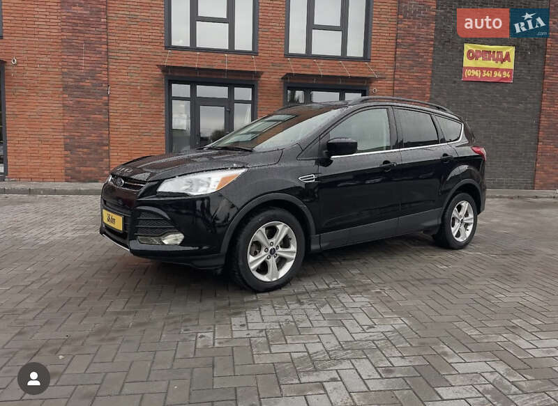 Позашляховик / Кросовер Ford Escape 2016 в Кременчуці фото Позашляховик / Кросовер Ford Escape 2016 в Кременчуці