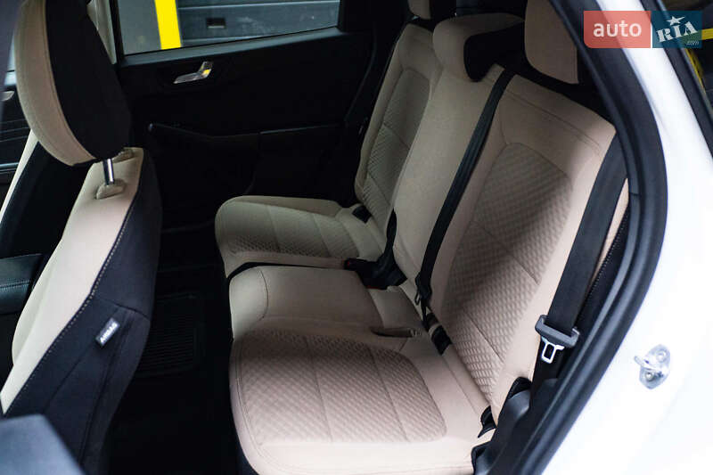 Позашляховик / Кросовер Ford Escape 2021 в Києві фото 13 Позашляховик / Кросовер Ford Escape 2021 в Києві