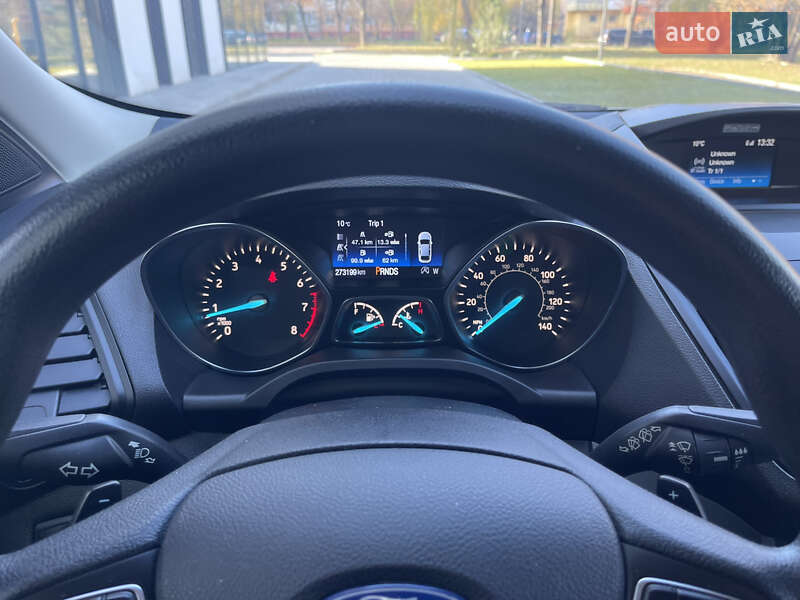 Внедорожник / Кроссовер Ford Escape 2017 в Ровно