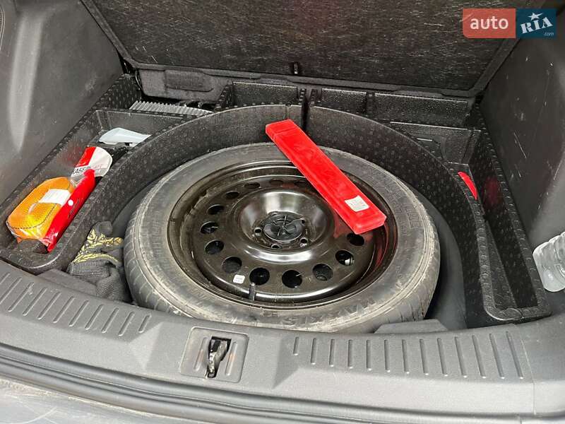 Позашляховик / Кросовер Ford Escape 2013 в Ворзелі фото 17 Позашляховик / Кросовер Ford Escape 2013 в Ворзелі