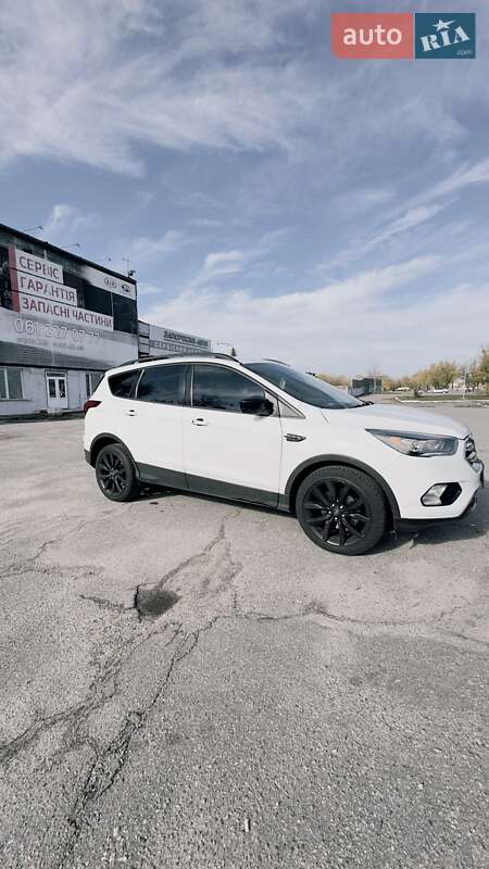 Ford Escape 2018