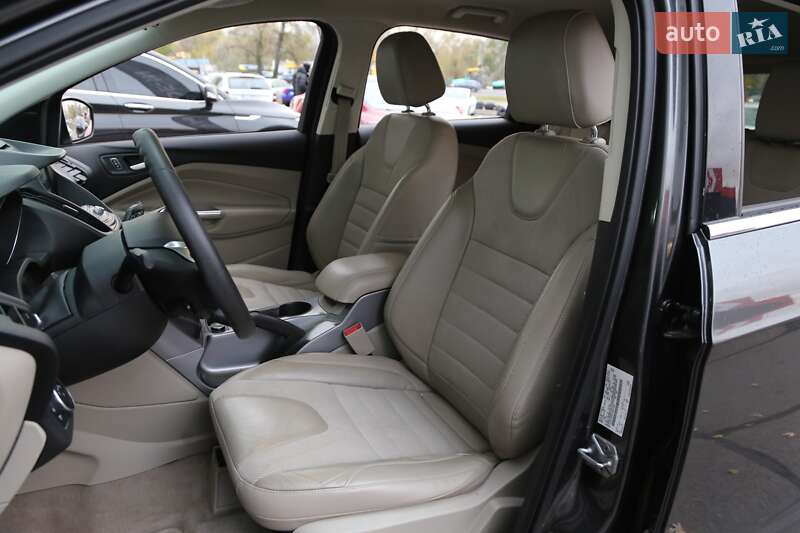 Внедорожник / Кроссовер Ford Escape 2015 в Киеве