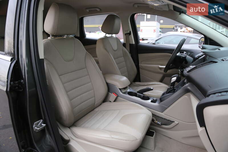 Внедорожник / Кроссовер Ford Escape 2015 в Киеве