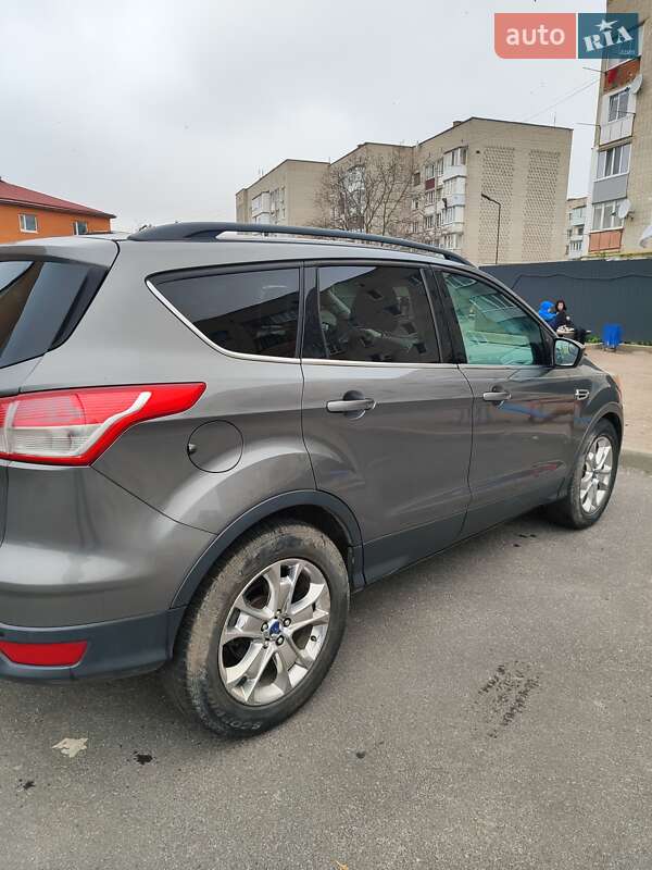 Внедорожник / Кроссовер Ford Escape 2013 в Калиновке