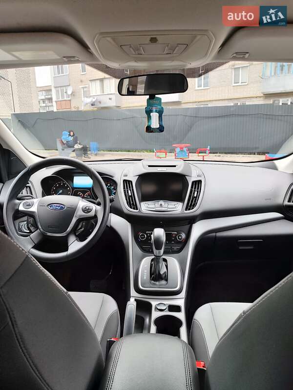 Внедорожник / Кроссовер Ford Escape 2013 в Калиновке