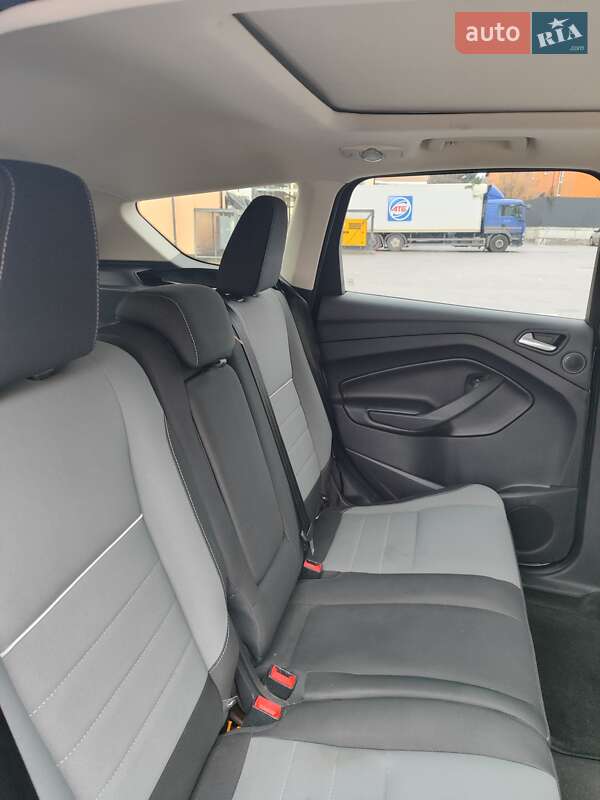 Внедорожник / Кроссовер Ford Escape 2013 в Калиновке