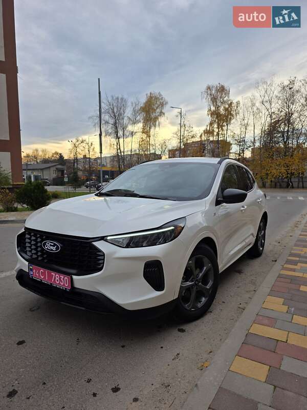 Позашляховик / Кросовер Ford Escape 2024 в Тернополі
