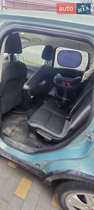 Внедорожник / Кроссовер Ford Escape 2012 в Гнивани