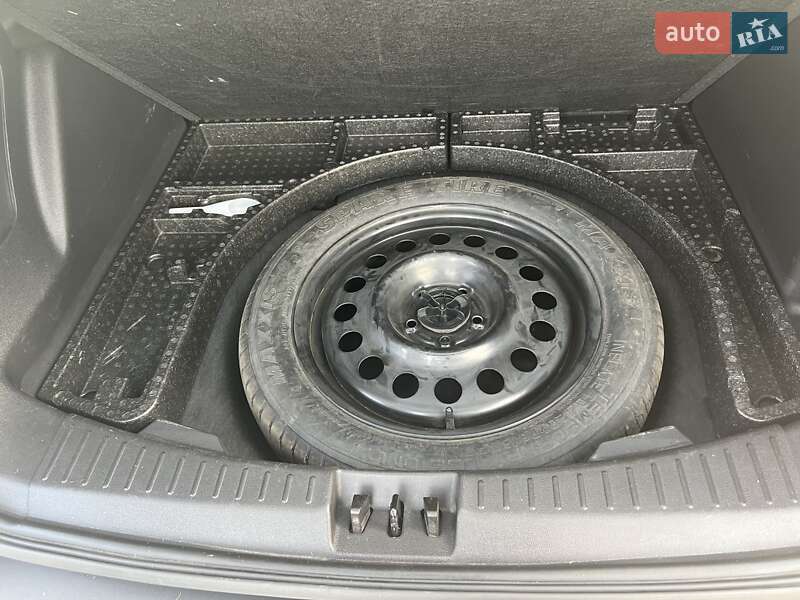 Внедорожник / Кроссовер Ford Escape 2018 в Киеве