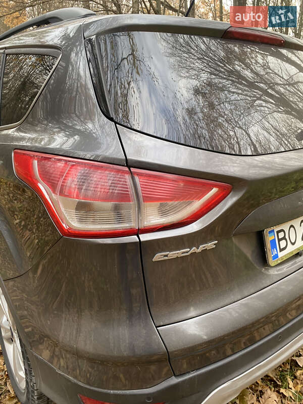 Внедорожник / Кроссовер Ford Escape 2015 в Копычинце