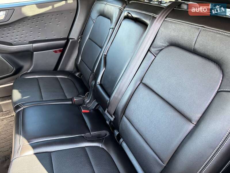 Позашляховик / Кросовер Ford Escape 2020 в Києві