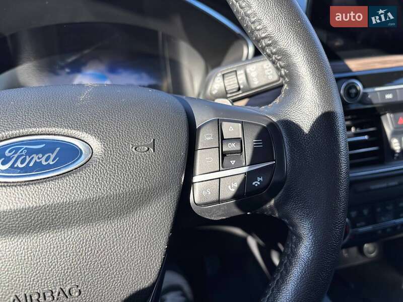 Позашляховик / Кросовер Ford Escape 2020 в Києві