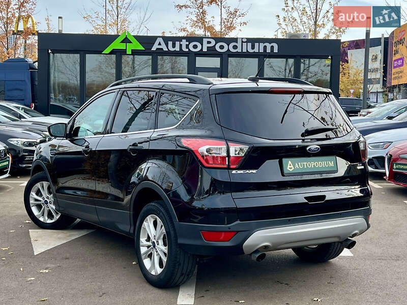 Внедорожник / Кроссовер Ford Escape 2016 в Киеве