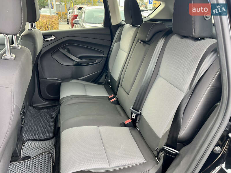 Внедорожник / Кроссовер Ford Escape 2016 в Киеве