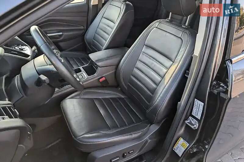 Внедорожник / Кроссовер Ford Escape 2018 в Тернополе