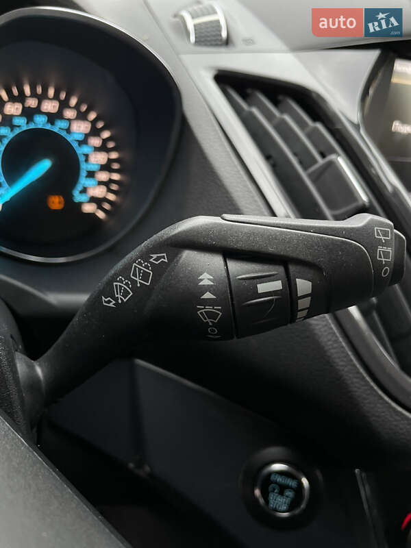 Внедорожник / Кроссовер Ford Escape 2013 в Одессе