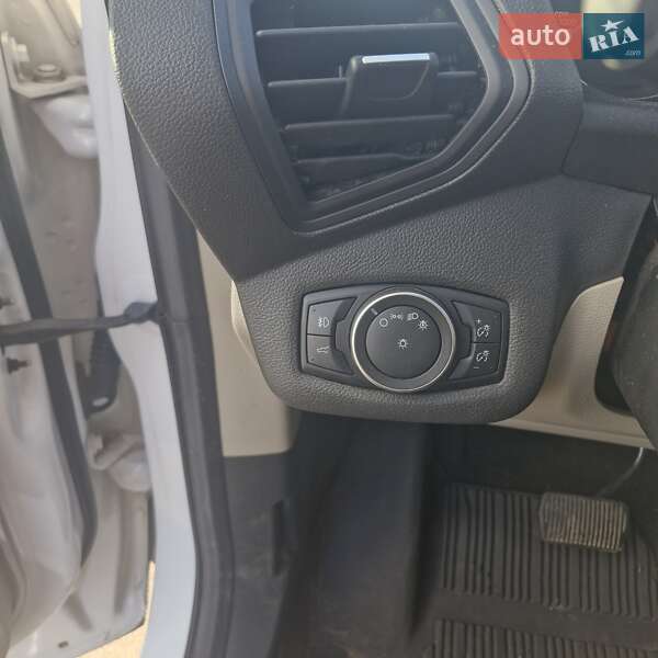 Позашляховик / Кросовер Ford Escape 2017 в Броварах фото 12 Позашляховик / Кросовер Ford Escape 2017 в Броварах