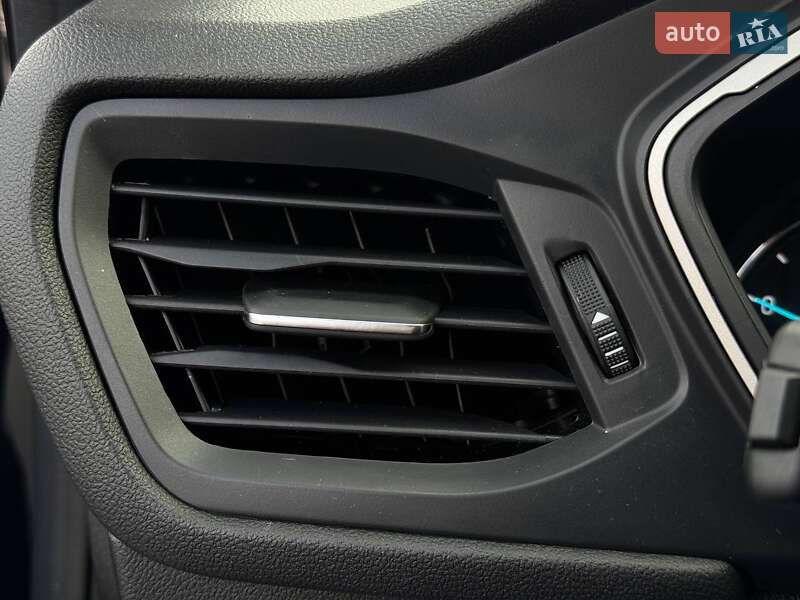 Позашляховик / Кросовер Ford Escape 2022 в Рівному фото 28 Позашляховик / Кросовер Ford Escape 2022 в Рівному