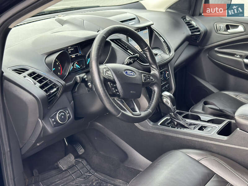 Позашляховик / Кросовер Ford Escape 2018 в Дубні фото 25 Позашляховик / Кросовер Ford Escape 2018 в Дубні