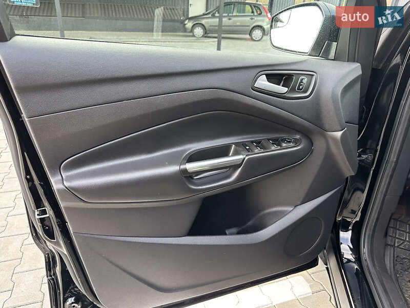 Позашляховик / Кросовер Ford Escape 2018 в Дубні фото 26 Позашляховик / Кросовер Ford Escape 2018 в Дубні