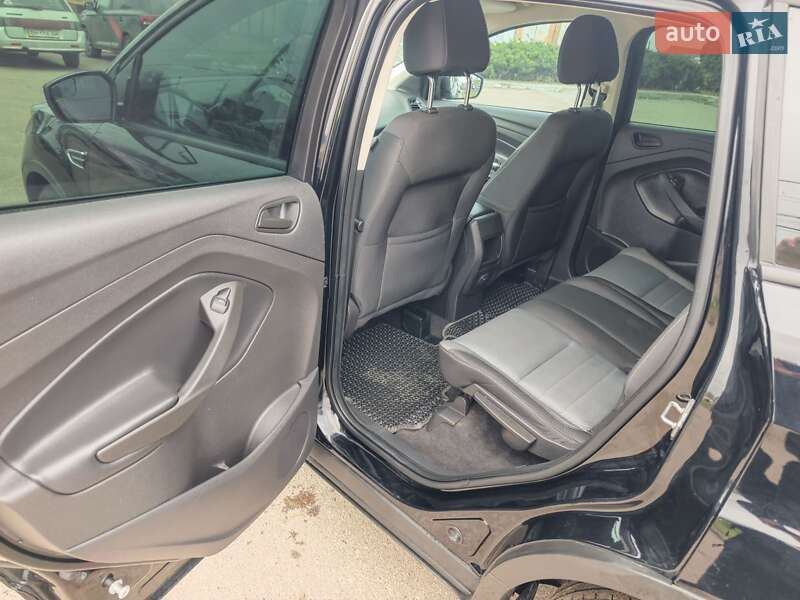 Позашляховик / Кросовер Ford Escape 2016 в Сумах