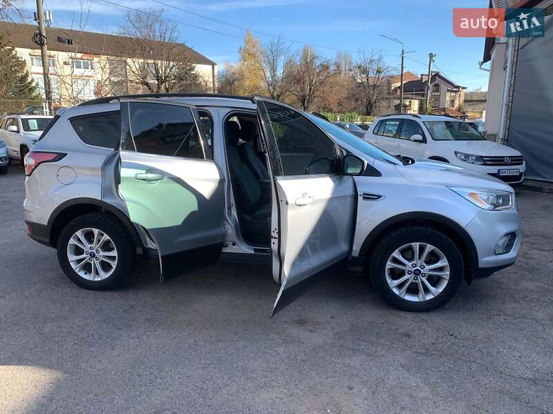 Позашляховик / Кросовер Ford Escape 2017 в Вінниці фото 16 Позашляховик / Кросовер Ford Escape 2017 в Вінниці