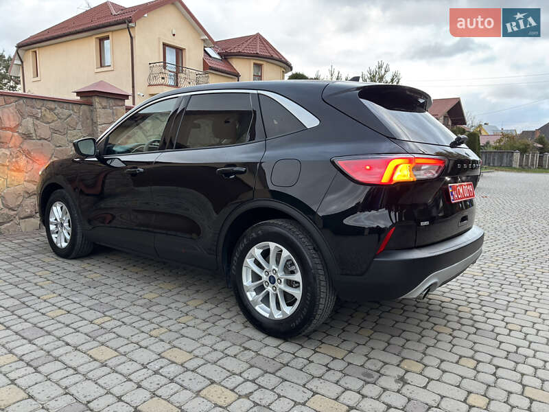 Внедорожник / Кроссовер Ford Escape 2020 в Львове