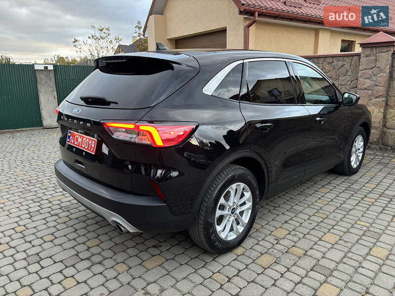 Внедорожник / Кроссовер Ford Escape 2020 в Львове
