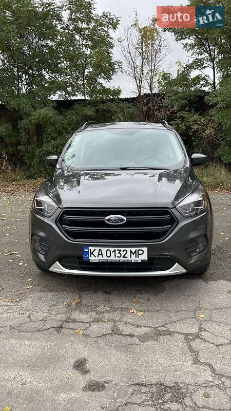 Внедорожник / Кроссовер Ford Escape 2016 в Киеве фото 4 Внедорожник / Кроссовер Ford Escape 2016 в Киеве
