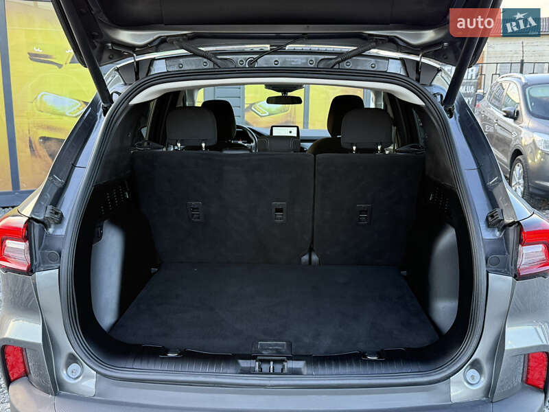 Внедорожник / Кроссовер Ford Escape 2023 в Стрые