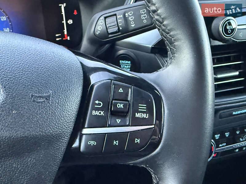 Внедорожник / Кроссовер Ford Escape 2023 в Стрые