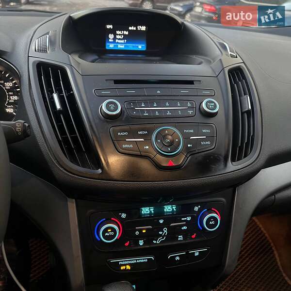 Внедорожник / Кроссовер Ford Escape 2018 в Львове