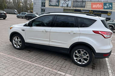 Внедорожник / Кроссовер Ford Escape 2013 в Сумах