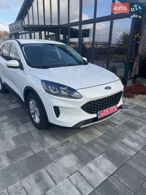 Позашляховик / Кросовер Ford Escape 2021 в Львові