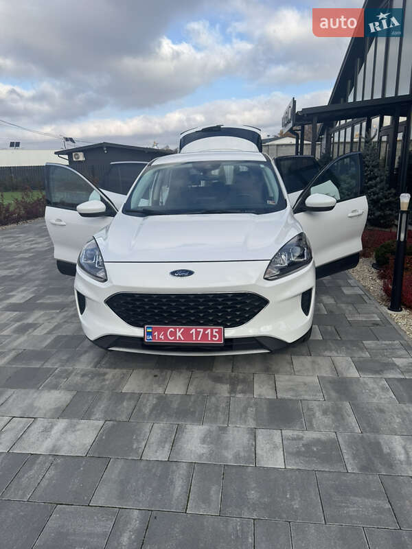 Позашляховик / Кросовер Ford Escape 2021 в Львові