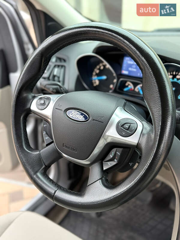 Позашляховик / Кросовер Ford Escape 2014 в Одесі фото 62 Позашляховик / Кросовер Ford Escape 2014 в Одесі