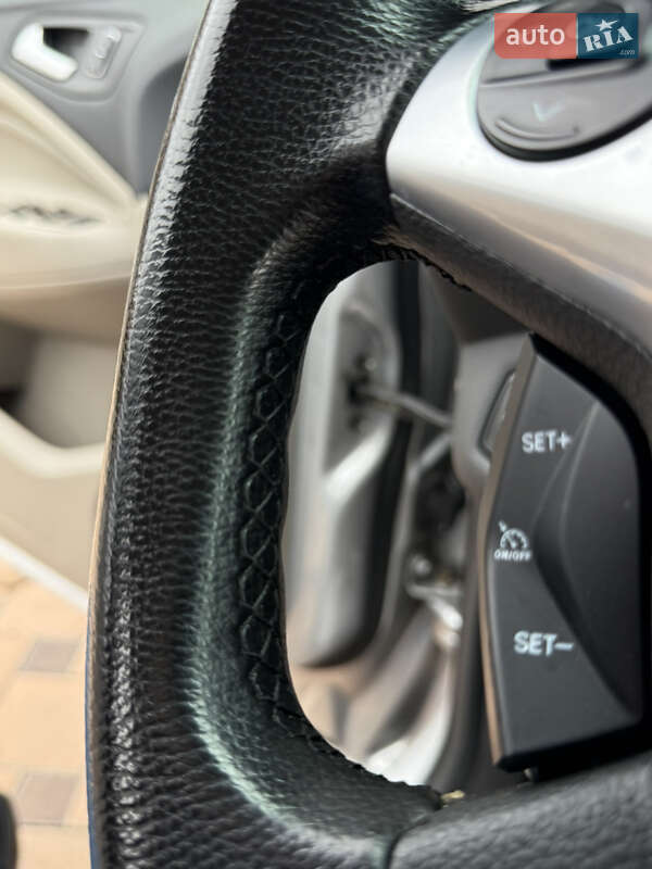 Позашляховик / Кросовер Ford Escape 2014 в Одесі фото 68 Позашляховик / Кросовер Ford Escape 2014 в Одесі