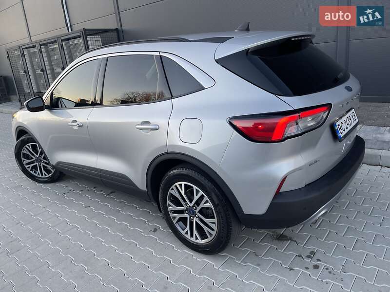 Внедорожник / Кроссовер Ford Escape 2020 в Стрые