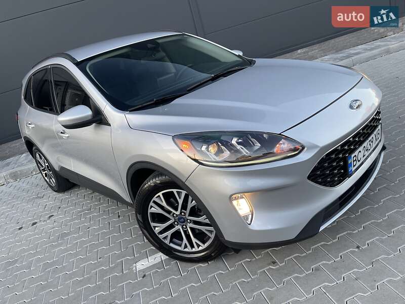 Внедорожник / Кроссовер Ford Escape 2020 в Стрые