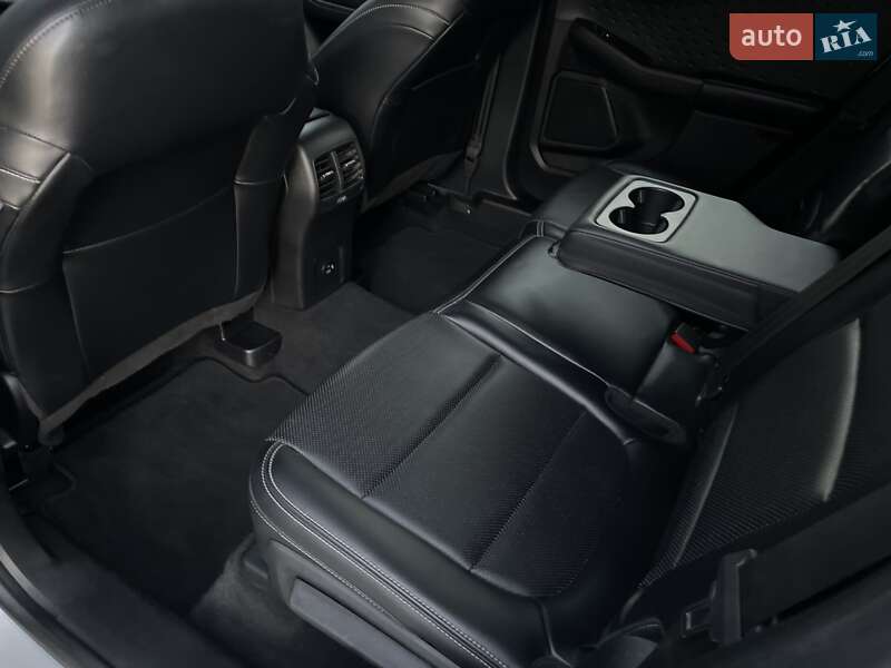 Внедорожник / Кроссовер Ford Escape 2020 в Стрые