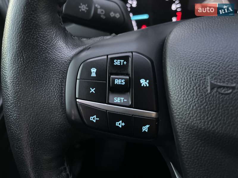 Внедорожник / Кроссовер Ford Escape 2020 в Стрые